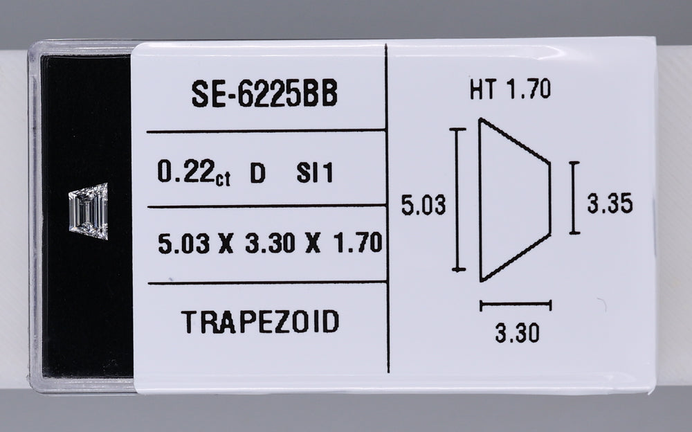 0.22 Carat Natural D SI1 Trapezoid Diamond SE-6225BB