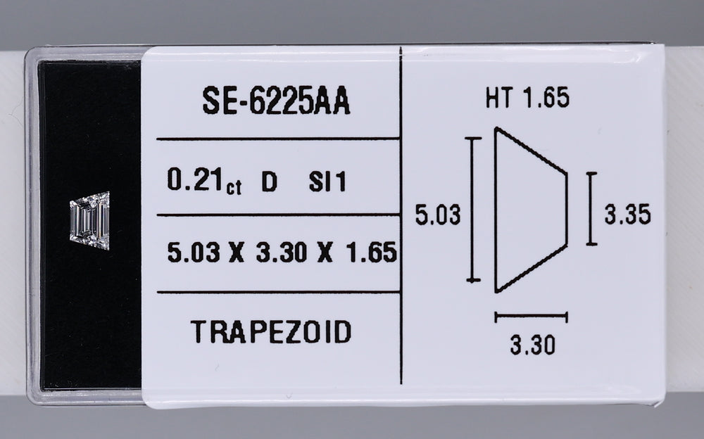 0.21 Carat Natural D SI1 Trapezoid Diamond SE-6225AA