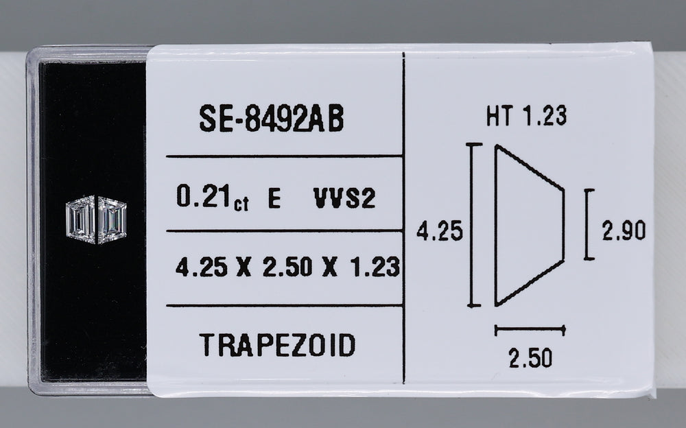 0.21 Carat Natural E VVS2 Trapezoid Diamond SE-8492AB